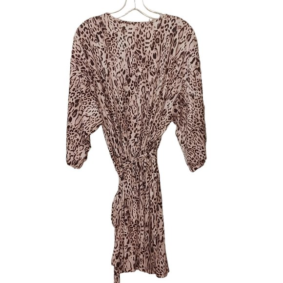 Secret Treasures Pink And Black Leopard Print Robe Size Large/XL - Picture 2 of 5